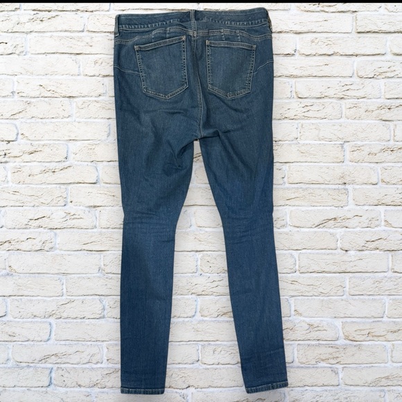 Torrid Bombshell Skinny Jeans Blue Size 14T 14 Tall Distressed - Picture 2 of 4